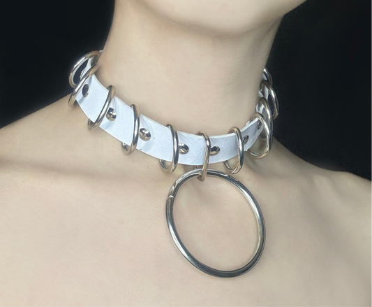 White big choker