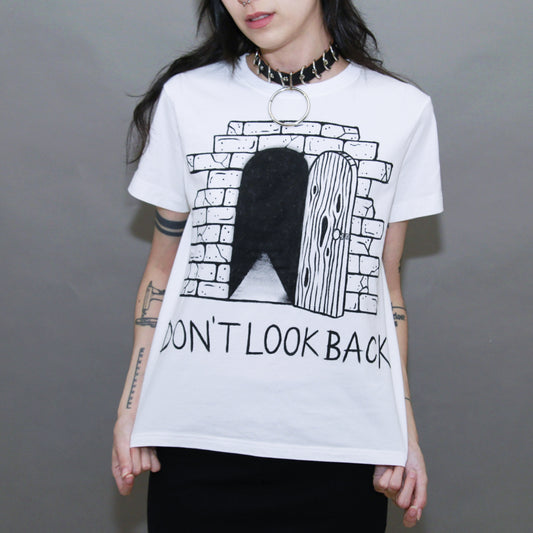 Don’t look back t-shirt