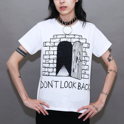 Don’t look back t-shirt